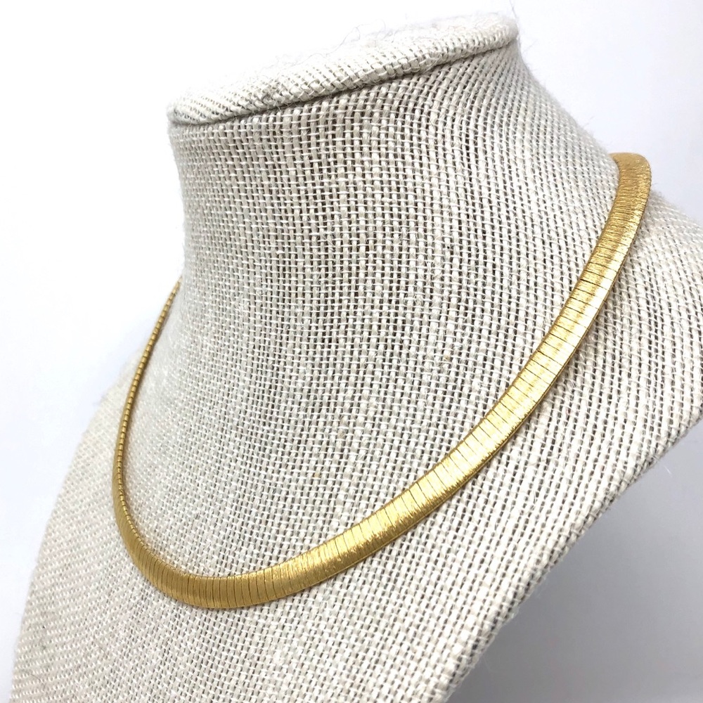 Looks like 14K - but is sterling silver Omega necklace, made in Italy - Picture 4 of 11